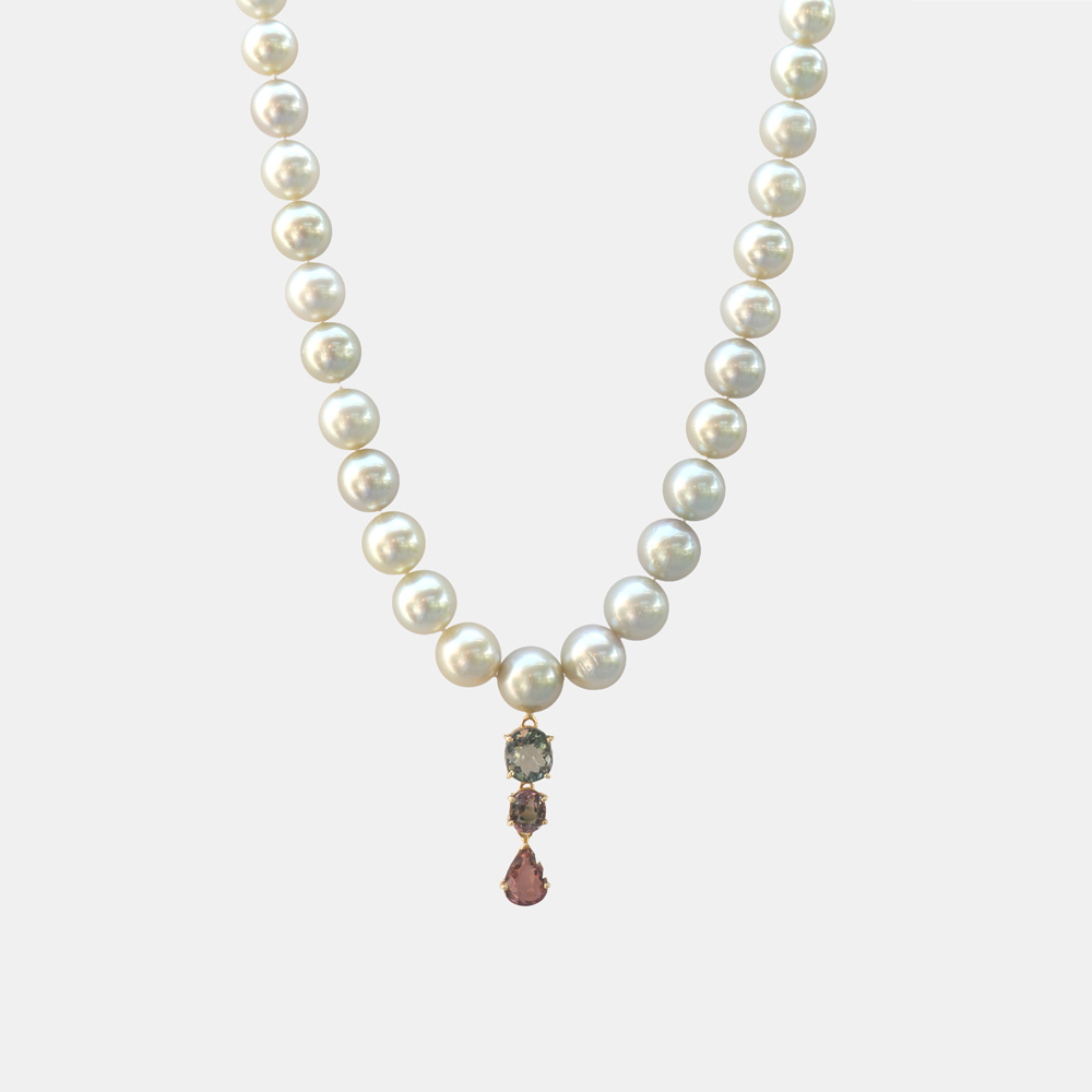 Collector's Edit Tahiitian pearl necklace with tourmalines